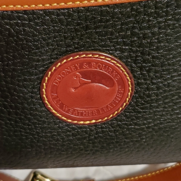 Vintage Dooney & Burke Leather Purse - Picture 4 of 9